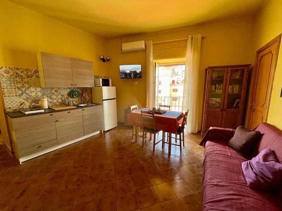 Spaccanapoli Top, Your House In The Old Town Apartamento Exterior foto